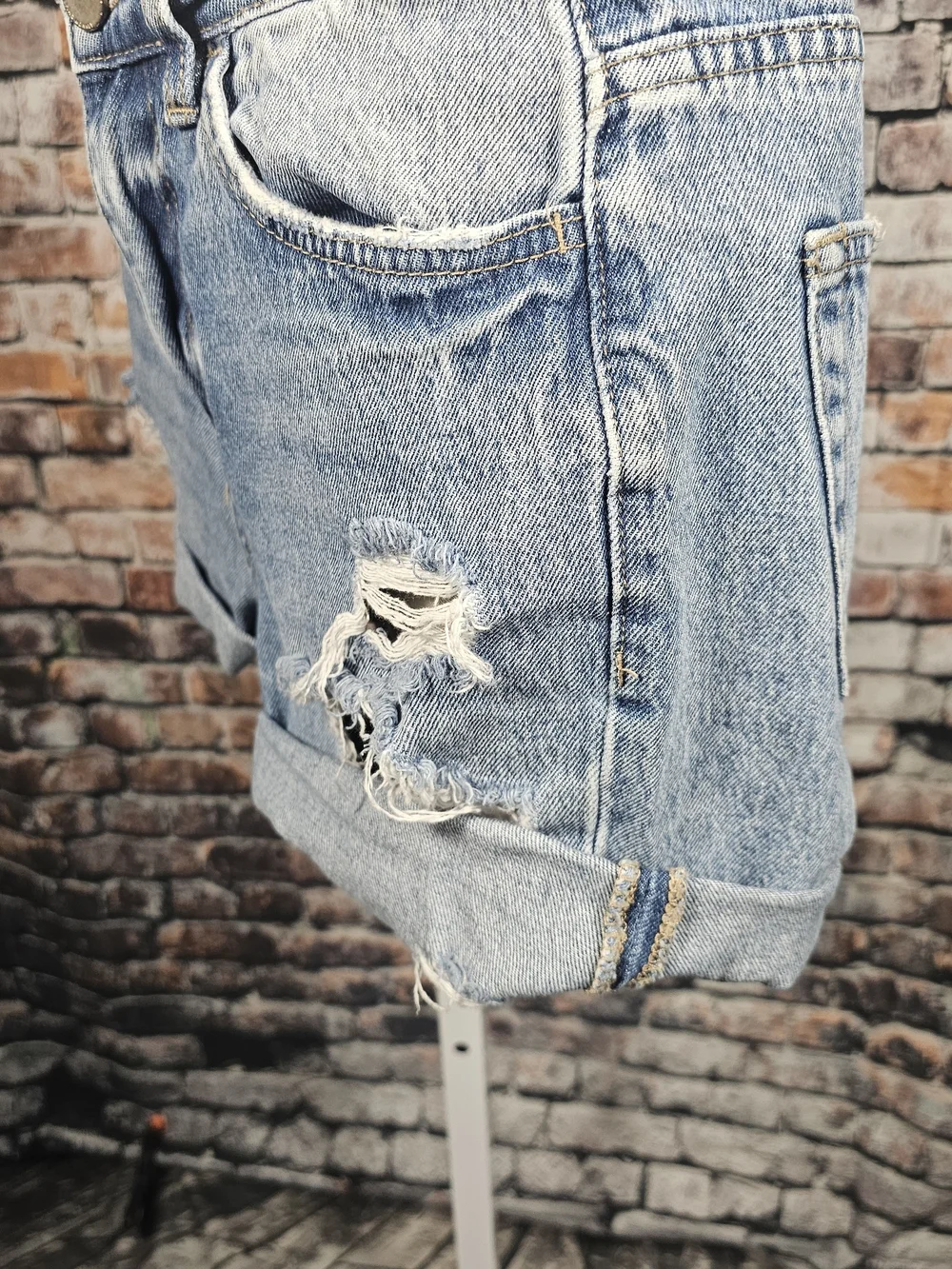 Flying Monkey Shorts Size 25 Distressed Mom Denim Shorts Cuffed High Rise Light